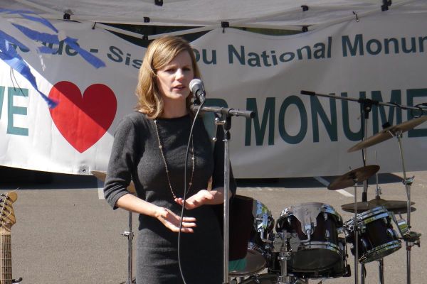 Shannon Browne speaks at a rally advocating in support of the Cascade-Siskiyou National Monument