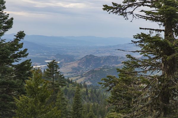 view of Rogue Valley from Hobart Bluff hiking trail on a cloudy day