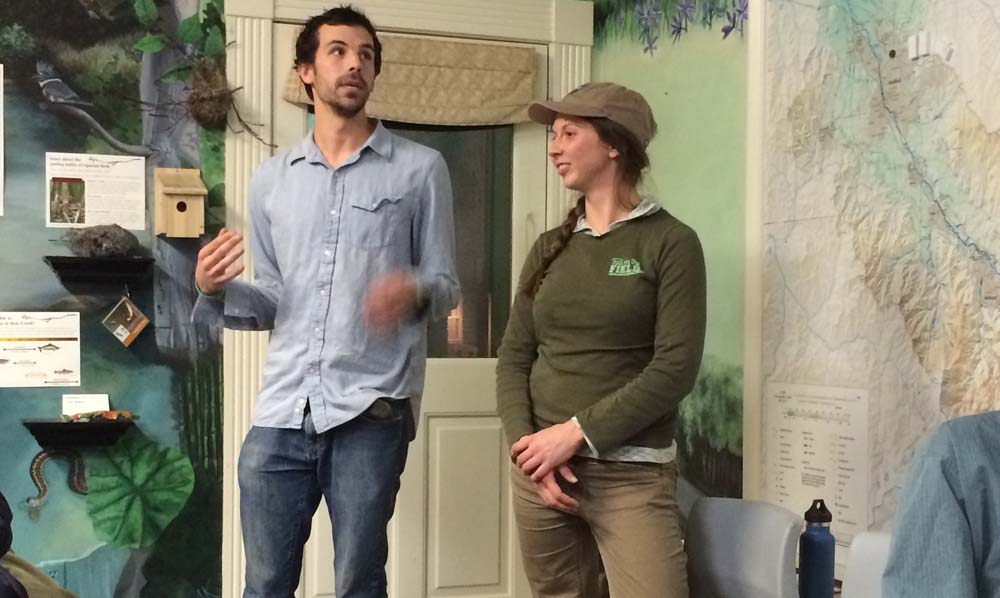  Mandy Noel (R), SOU Environmental Education graduate student tells about Fall-in-the-Field. 